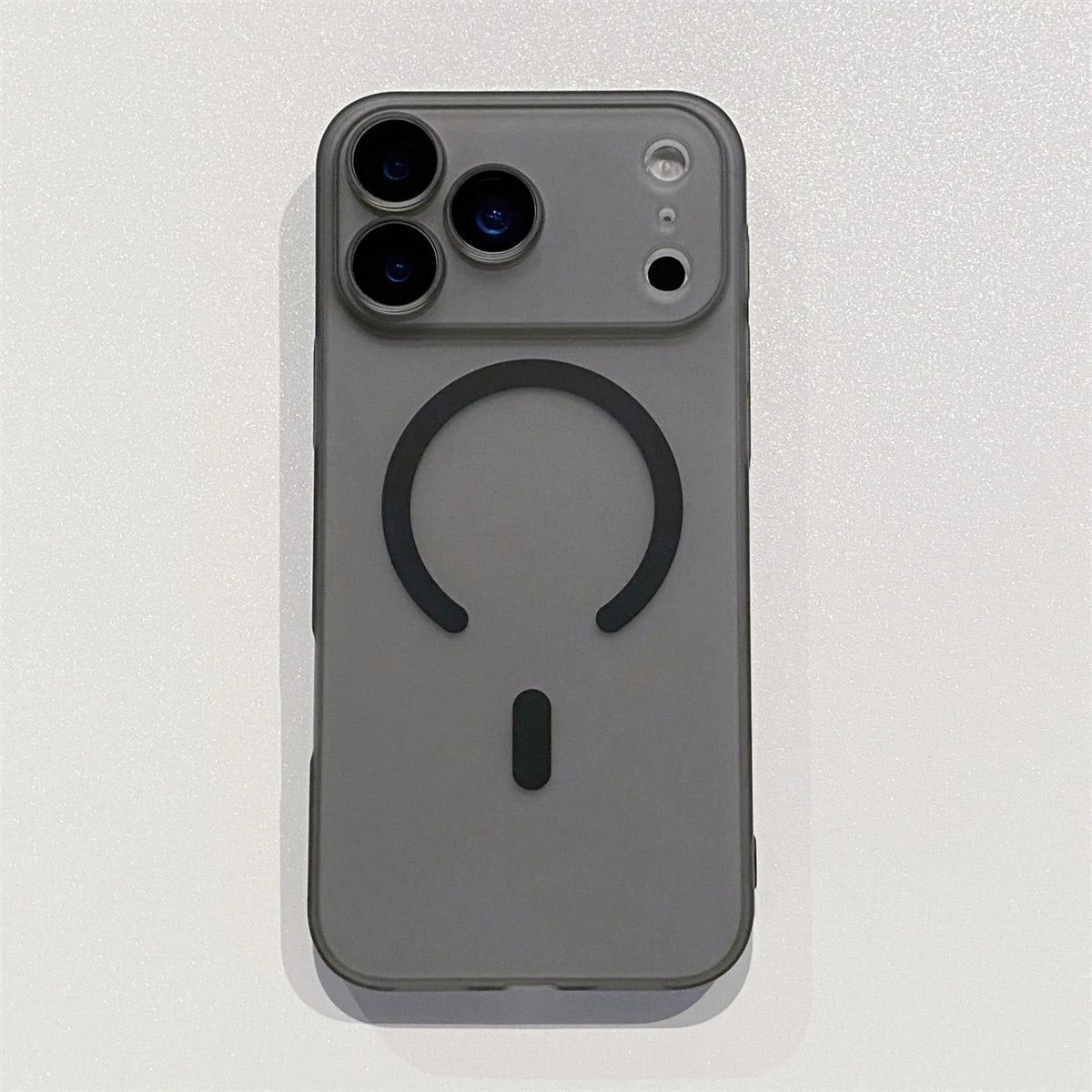 2025 Ultra Thin Full Cover Matte Clear Magnetic Phone Cases for Iphone 17 Pro Max 17Air 17Pro Hard PP Light Funda for Magsafe