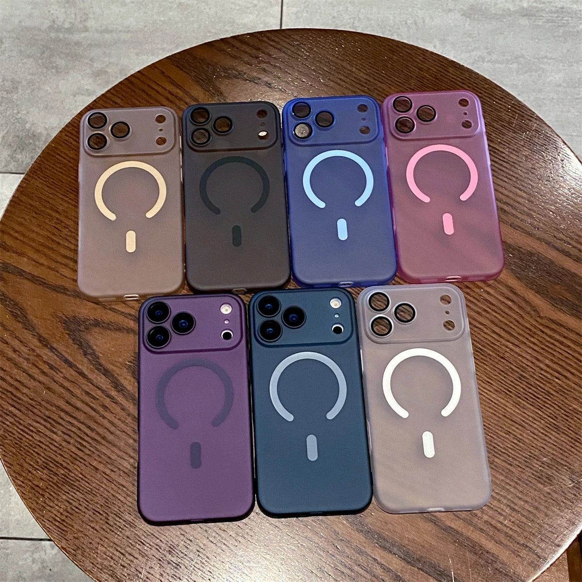 2025 Ultra Thin Full Cover Matte Clear Magnetic Phone Cases for Iphone 17 Pro Max 17Air 17Pro Hard PP Light Funda for Magsafe