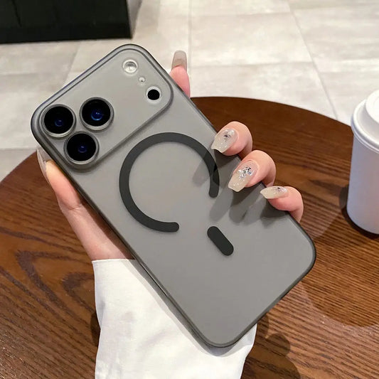 2025 Ultra Thin Full Cover Matte Clear Magnetic Phone Cases for Iphone 17 Pro Max 17Air 17Pro Hard PP Light Funda for Magsafe